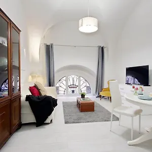 Ponte Cavour Apartament